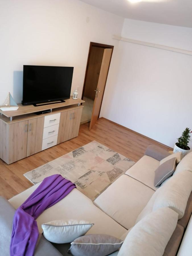 Apartments Nana Biograd Na Moru Exterior foto